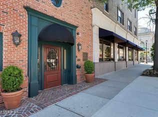 2 E Elm St APT 44, Greenwich, CT 06830