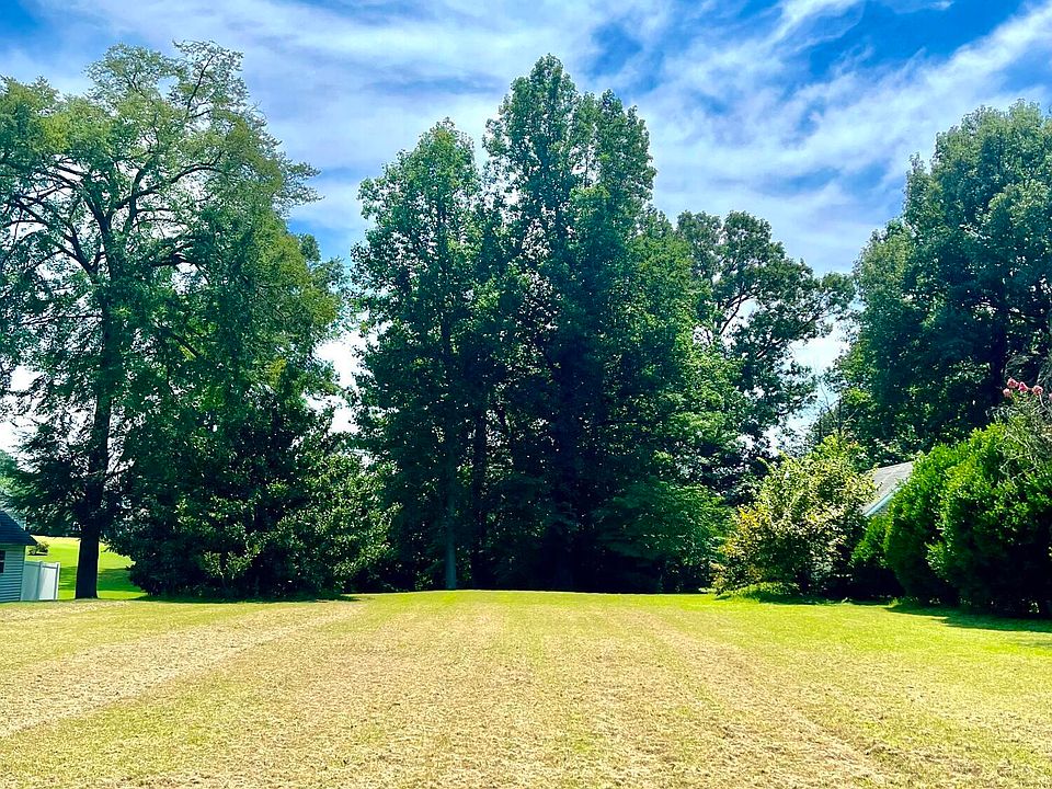 1st image of 167 Saddle Tree Dr