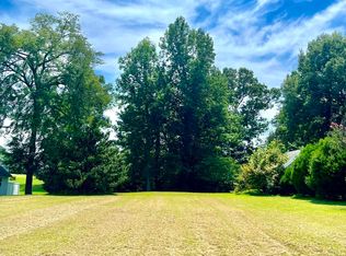 167 Saddle Tree Dr, Humboldt, TN 38343