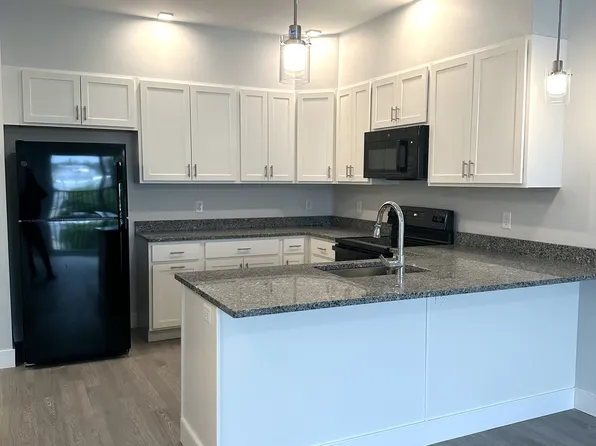 118 Old Colony Ave #224, Quincy, MA 02170