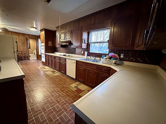 5th image of 818 N Lafayette Ave