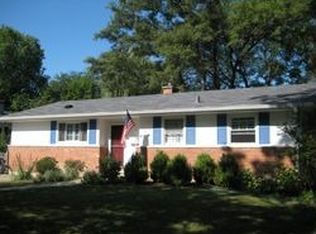 752 Lincoln Ave, Lake Bluff, IL