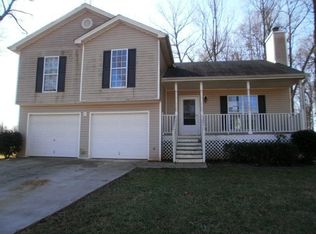 1211 Dylan Way, Bethlehem, GA 30620