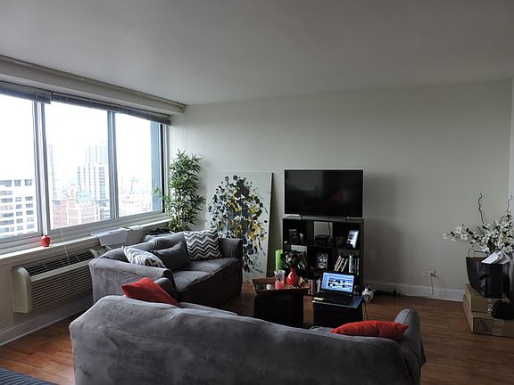 2nd image of 1440 N Lake Shore Dr APT 28B