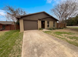 2005 Victoria Rd, Carrollton, TX 75007