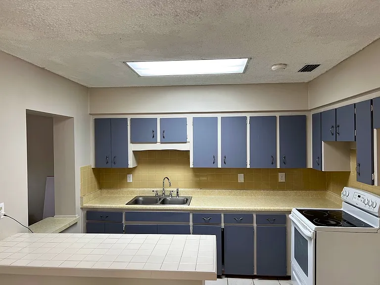 part of leaving room on the left