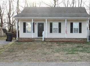 1909 Timberline Cir, Oak Grove, KY 42262