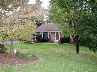1120 Roundtree Dr, Bedford, VA 24523