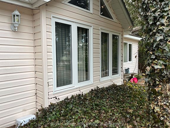 5th image of 1371 2nd Ave S