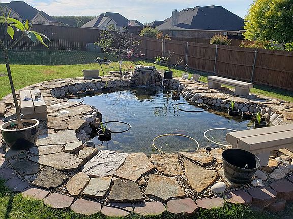 2nd image of 202 White Rock Ct