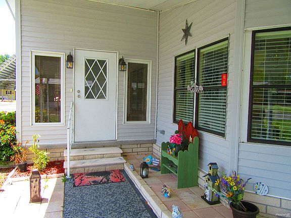 Entrance to Front Florida Room