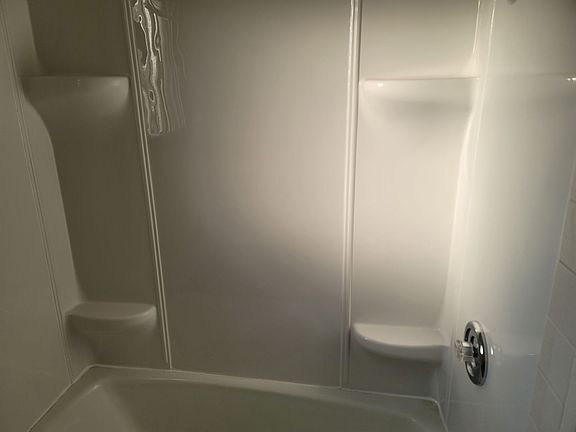2nd image of 842 Forest Ct APT 8