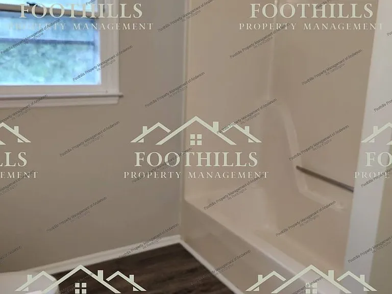 122 Smith Dr — Photo 16