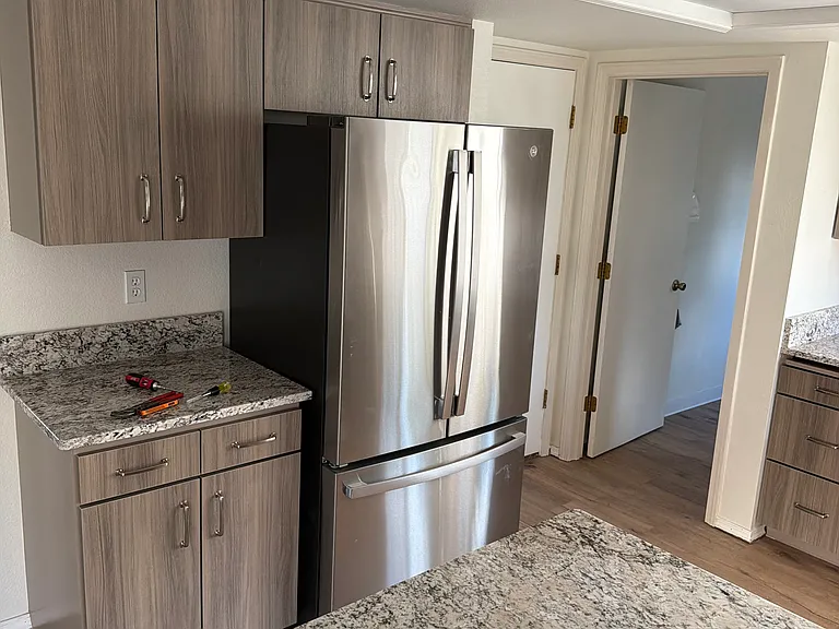 806 E Twin Willow Ct — Photo 2