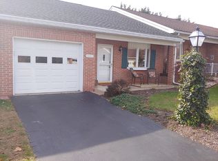 18013 Putter Dr, Hagerstown, MD 21740