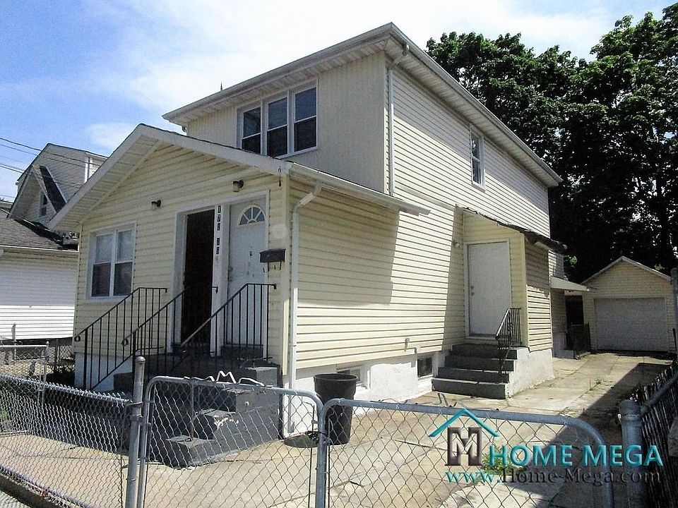 1st image of 17210 140th Ave #1