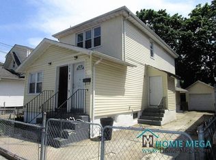 17210 140th Ave #1, Jamaica, NY 11434