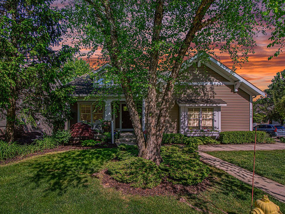 1st image of 2228 W Greenstone Dr SE #33