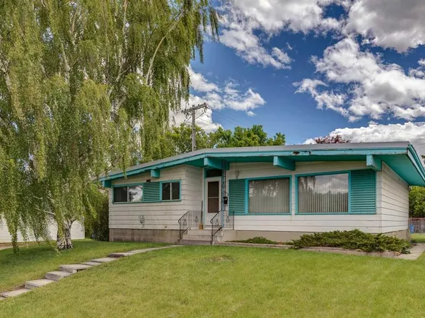 4312 W 40th St NW, Calgary, AB T3A 0H6