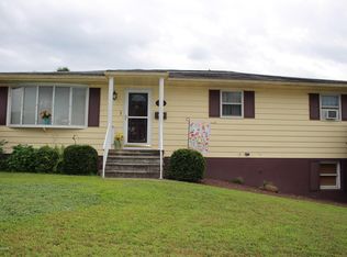 149 Hillcrest Dr, Nanticoke, PA 18634