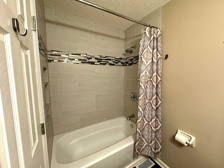 1216 Jacksons Hill Rd — Photo 25