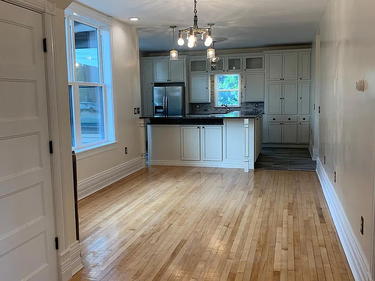 116 W Ridge St #A — Photo 2