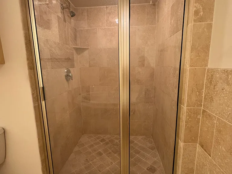 1339 S Flores St #107 — Photo 17