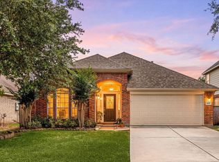 20707 Sapphire Lake Rd, Richmond, TX 77407