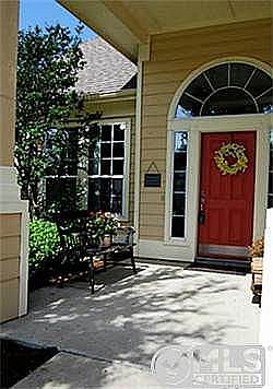 3rd image of 506 Hilltop Dr