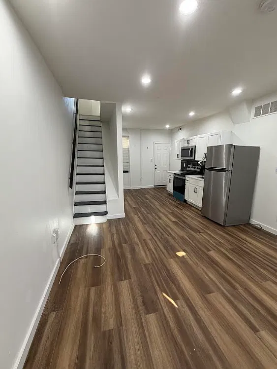 2 bed, 1000 sqft, $1,395 — Photo 1