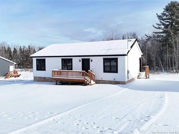 128 Horseman Rd, Fredericton Junction, NB E5L 1W5