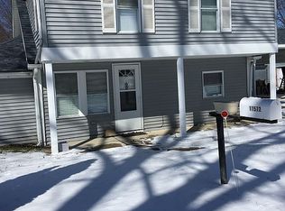 11572 Elmdale Rd, Whitmore lake, MI 48189