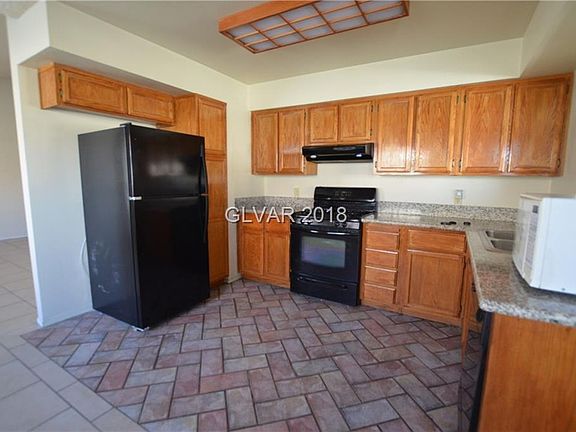 3rd image of 7616 Velvet Canyon Ave