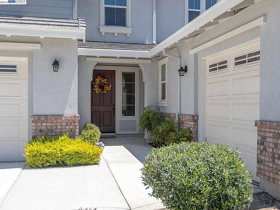 3rd image of 2855 Romora Bay Dr