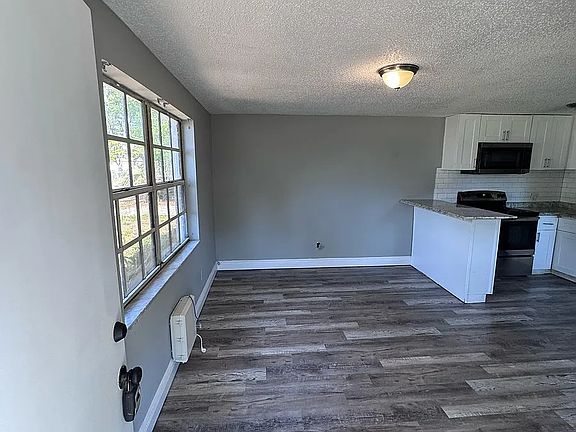 4th image of 507 E Robles St APT B