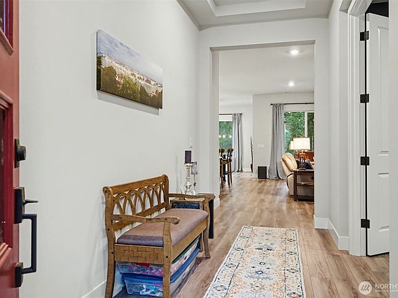 5th image of 13923 113th Street NE