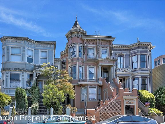 3rd image of 1369B Waller St