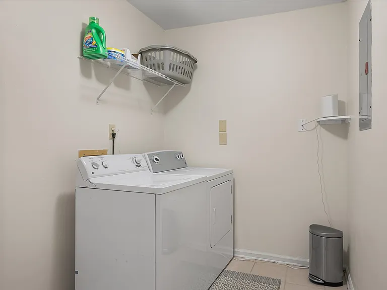 1018 Monticello Dr — Photo 11