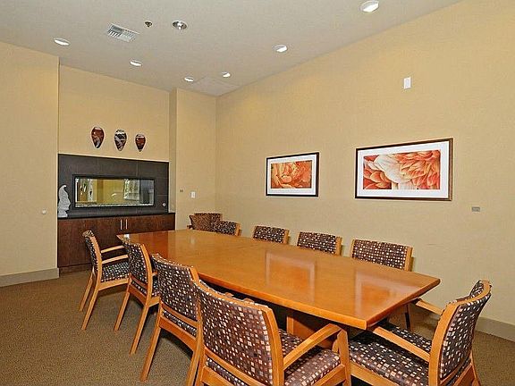 5th image of 5650 24th Ave NW Unit 203