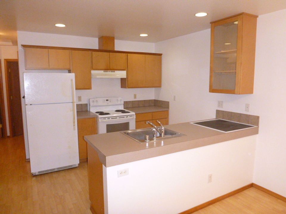 1st image of 1030 Mount Olympus Ave SE