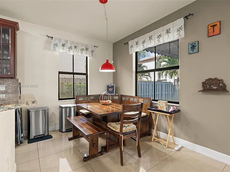 8825 NW 100th Pl — Photo 14