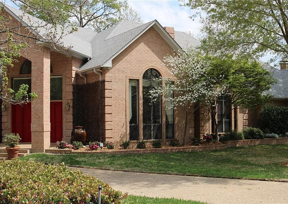 1st image of 3802 Silverwood Dr