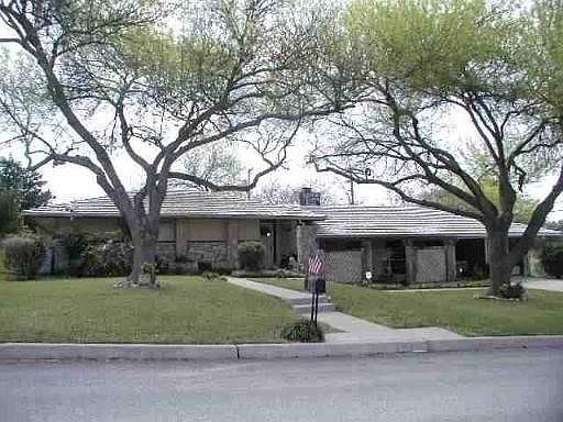 1st image of 5526 CHANCELLOR DR
