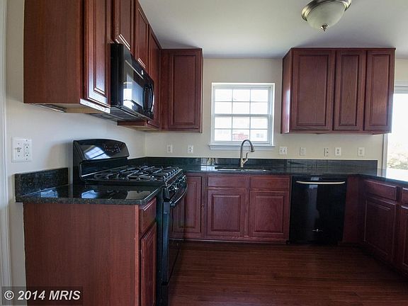Kitchen - gas stove