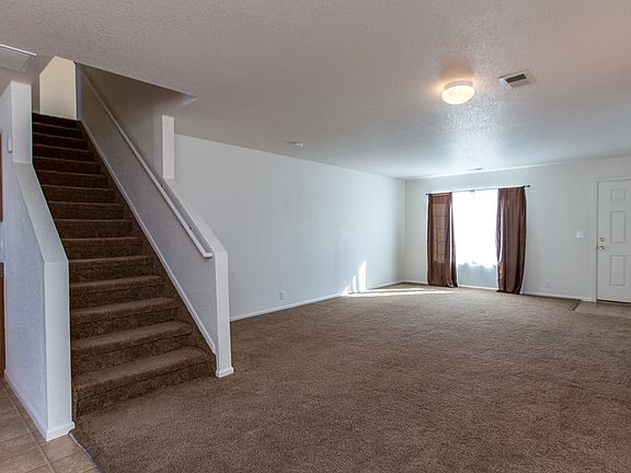 5th image of 9594 Castle Oaks Dr