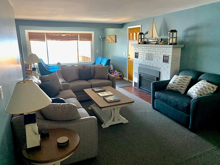 5670 E Lake Rd — Photo 4