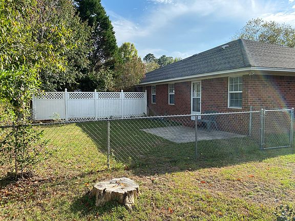 2nd image of 1985 Essex Dr