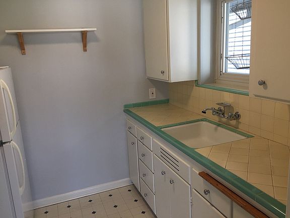 4th image of 1212 5th Ave N APT 301