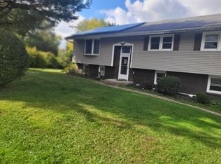 1 Blossom Hill Dr #2, Marlboro, NY 12542
