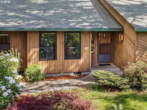 4th image of 15243 NE 202nd Ave